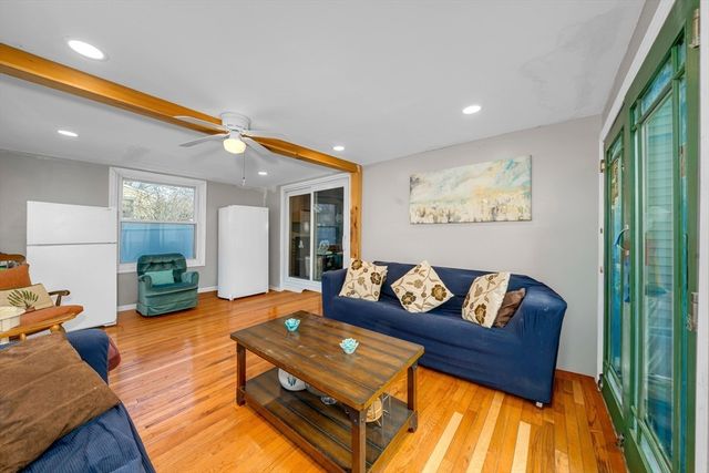 111 Grove Ave, Wilmington, MA 01887