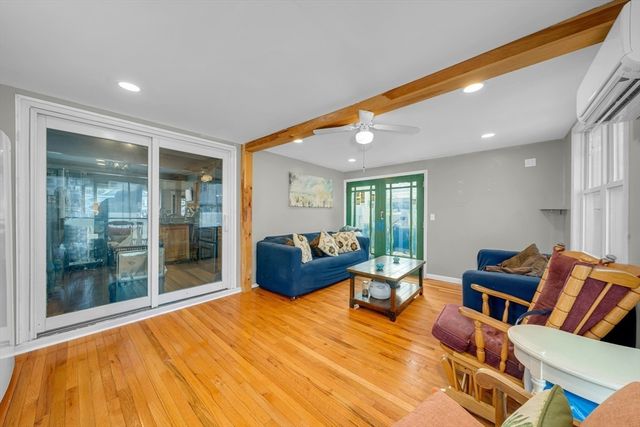 111 Grove Ave, Wilmington, MA 01887