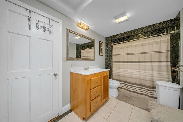 111 Grove Ave, Wilmington, MA 01887