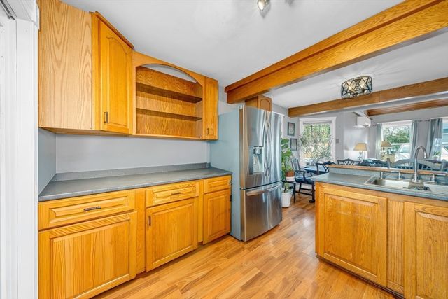 111 Grove Ave, Wilmington, MA 01887