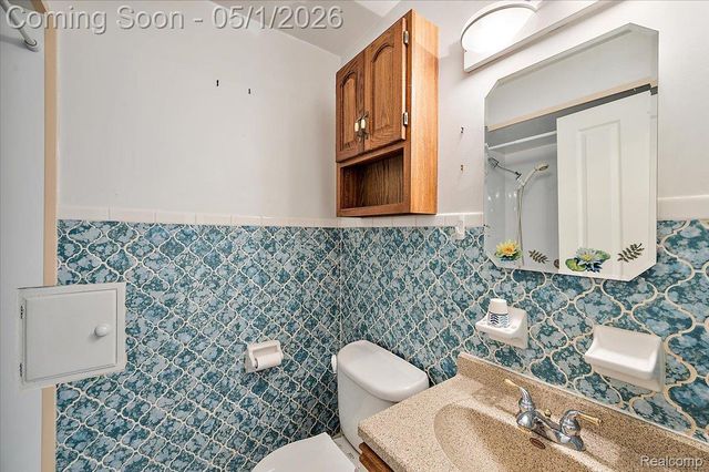 28696 Patricia Avenue, Warren, MI 48092
