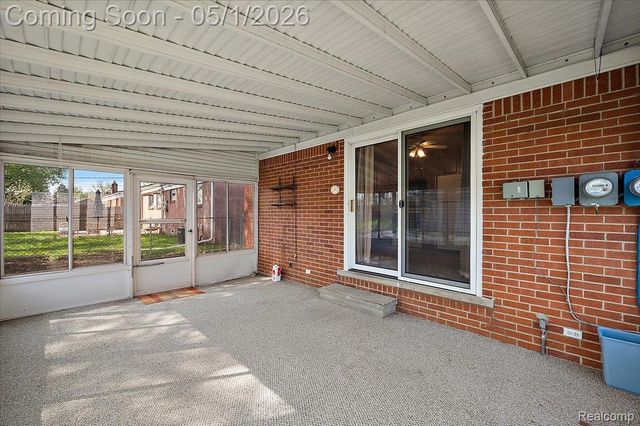 28696 Patricia Avenue, Warren, MI 48092