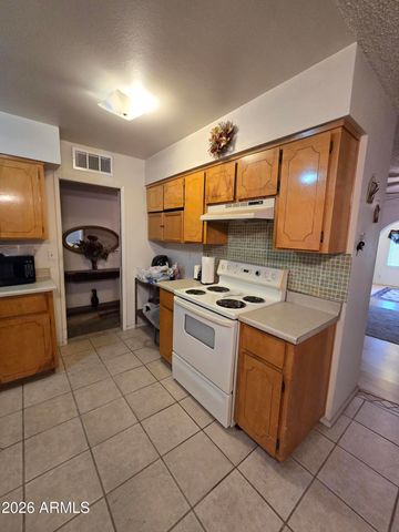 2217 W WAYLAND Road, Phoenix, AZ 85041