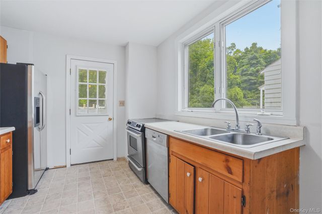 122 Andrew Street, Kingston, NY 12401
