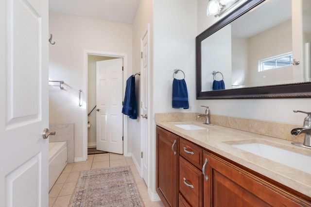 180 Wisconsin Road, Hollister, MO 65672