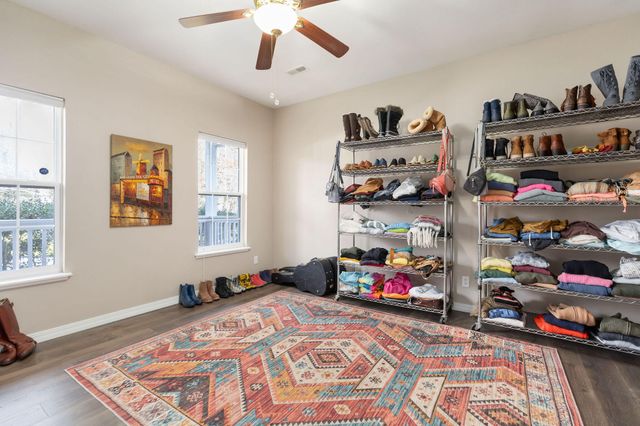 180 Wisconsin Road, Hollister, MO 65672