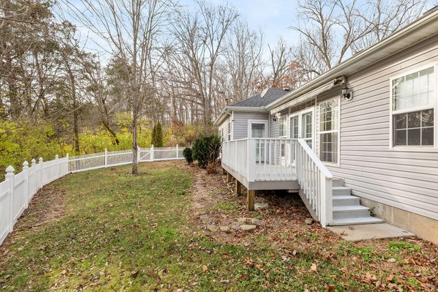 180 Wisconsin Road, Hollister, MO 65672