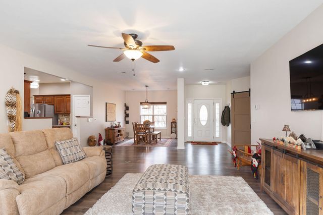 180 Wisconsin Road, Hollister, MO 65672