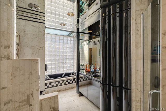 900 Kilmer Lane, North Woodmere, NY 11581