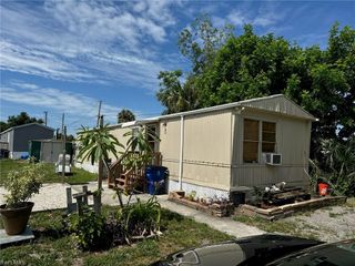 714 Higgins RD, North Fort Myers, FL 33917