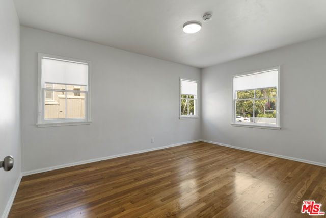 15222 Dickens Street, Los Angeles, CA 91403