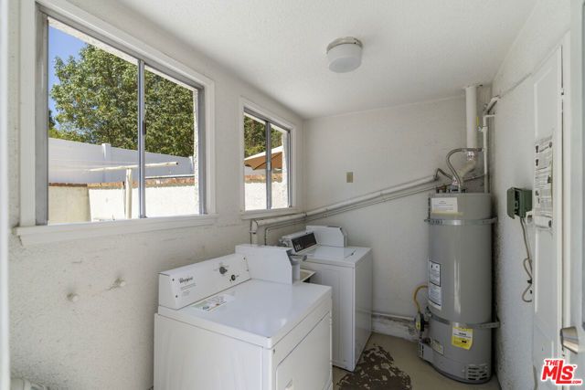15222 Dickens Street, Los Angeles, CA 91403