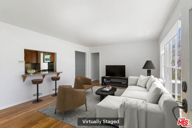 15222 Dickens Street, Los Angeles, CA 91403