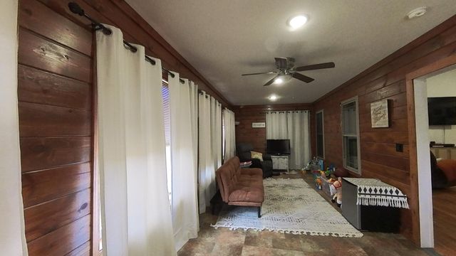 1278 Fox Circle Drive, Mountain View, MO 65548