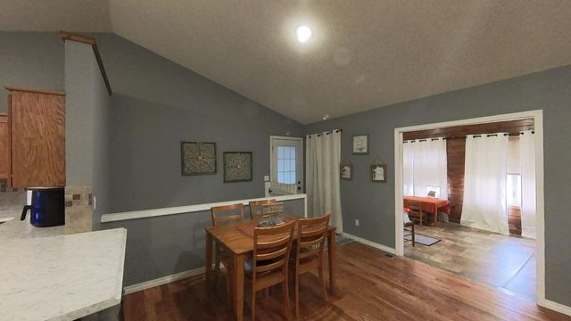 1278 Fox Circle Drive, Mountain View, MO 65548