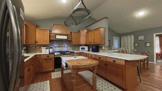 1278 Fox Circle Drive, Mountain View, MO 65548