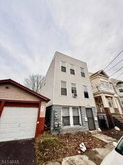 52 Montrose Ter, Irvington Twp., NJ 07111