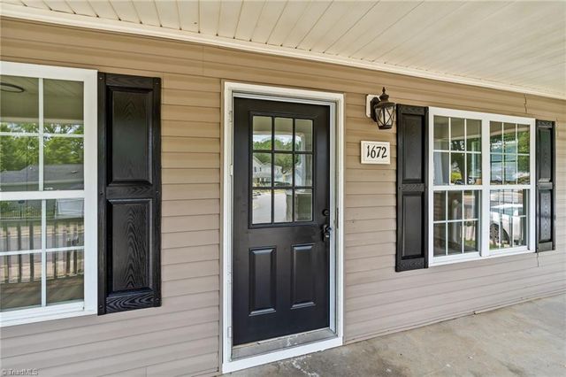 1672 Burton Street, Winston-salem, NC 27105
