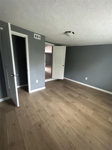 723 Doverside Street 4, Houston, TX 77022