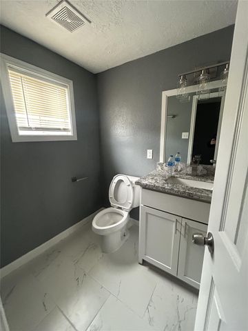 723 Doverside Street 4, Houston, TX 77022