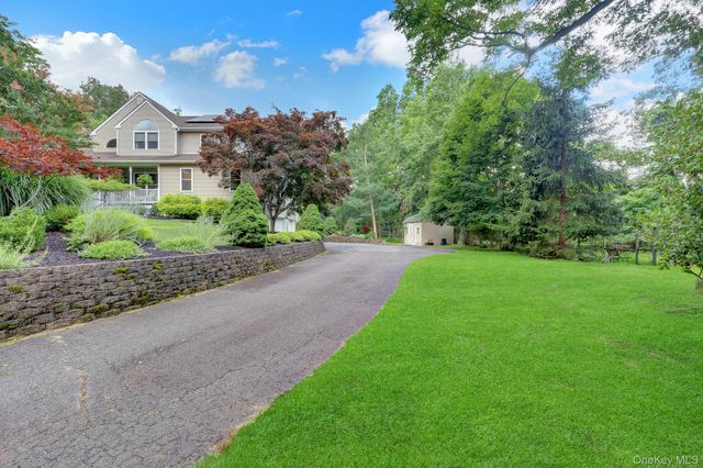 4 Apple Lane, Wading River, NY 11792