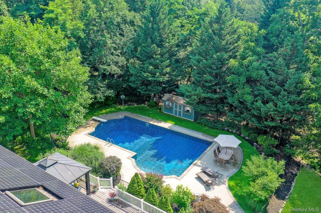 4 Apple Lane, Wading River, NY 11792