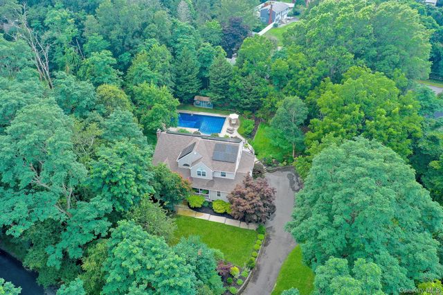 4 Apple Lane, Wading River, NY 11792