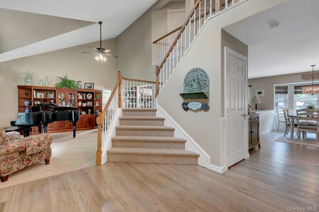 4 Apple Lane, Wading River, NY 11792