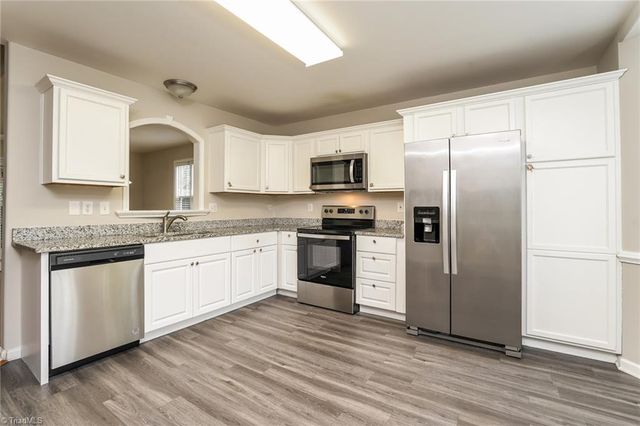 1884 Denise Lane, Winston-salem, NC 27127