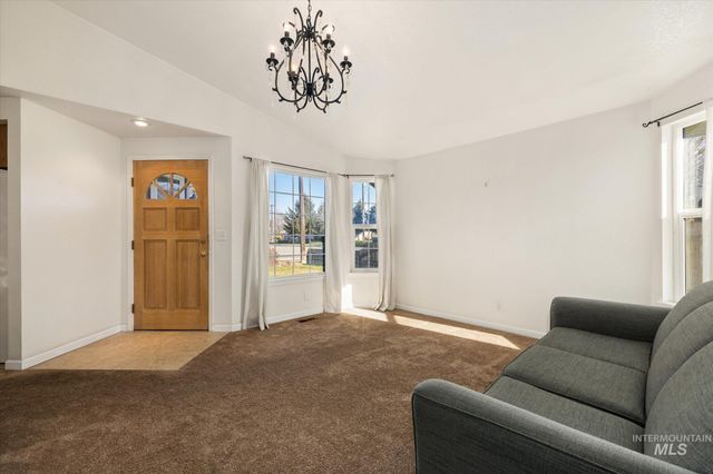 10605 W Goldenrod Ave, Boise, ID 83713