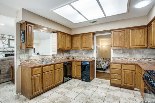 8510 odyssey, Universal City, TX 78148