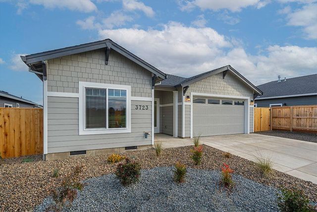 3723 Ford Drive, Medford, OR 97504