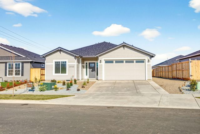 3723 Ford Drive, Medford, OR 97504