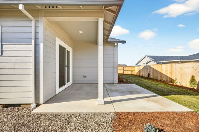 3723 Ford Drive, Medford, OR 97504