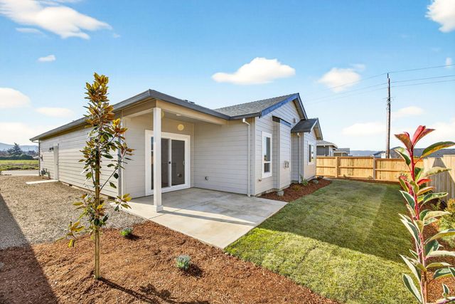 3723 Ford Drive, Medford, OR 97504