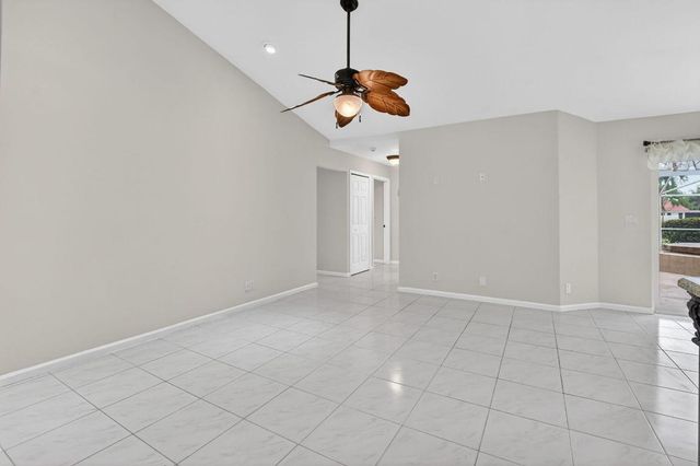 10194 Canoe Brook Circle, Boca Raton, FL 33498