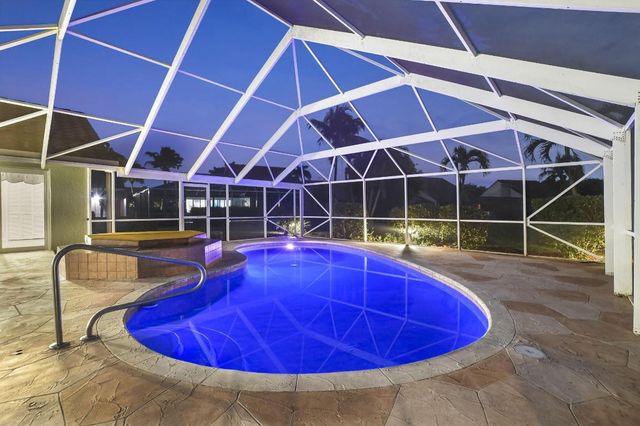 10194 Canoe Brook Circle, Boca Raton, FL 33498