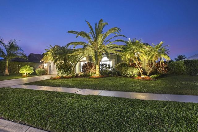 10194 Canoe Brook Circle, Boca Raton, FL 33498