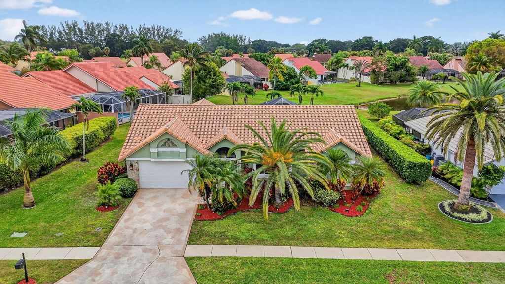 10194 Canoe Brook Circle, Boca Raton, FL 33498