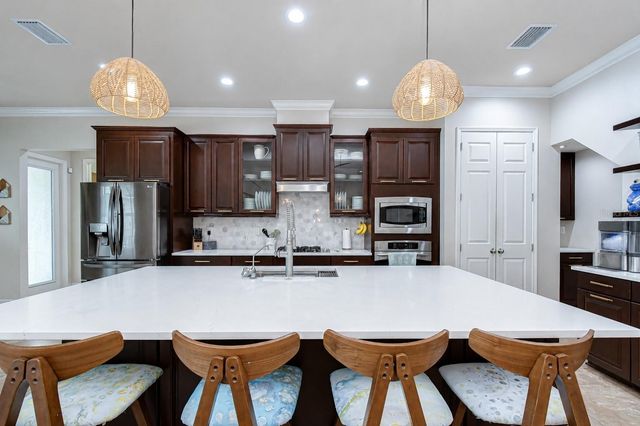 5907 CHURCHSIDE DRIVE, Lithia, FL 33547
