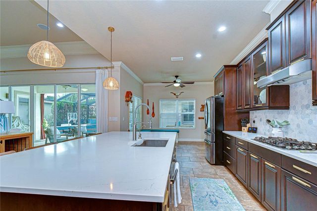 5907 CHURCHSIDE DRIVE, Lithia, FL 33547