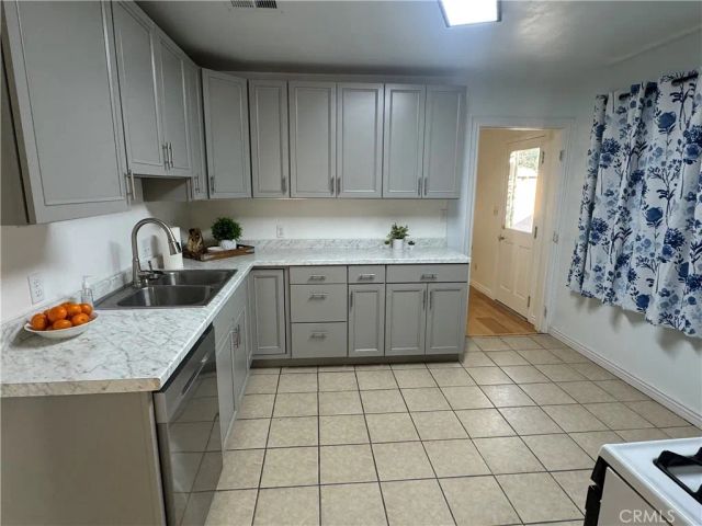 2236 N Manning, Burbank, CA 91505