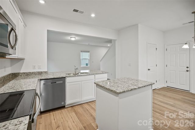 14125 Braidenwood Lane, Charlotte, NC 28278