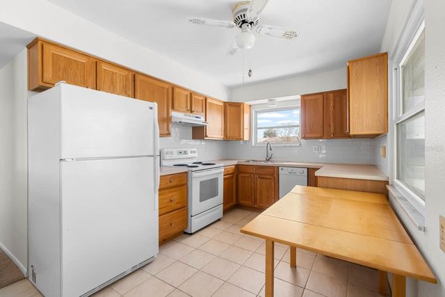 1517 CHEVY CHASE DRIVE, Sun City Center, FL 33573