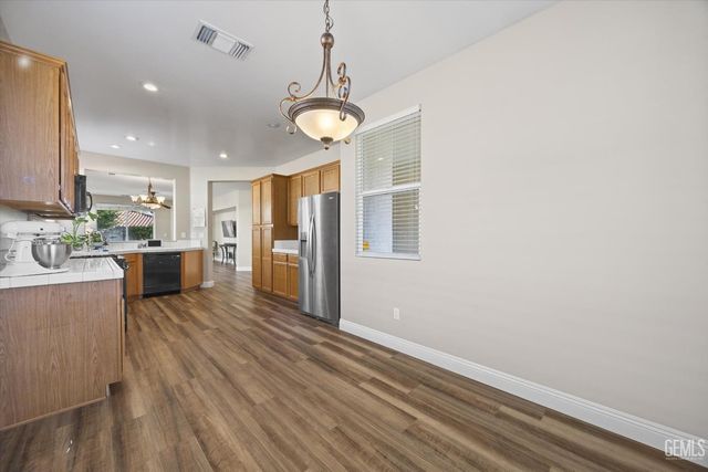 11621 Morgan Hill Drive, Bakersfield, CA 93312