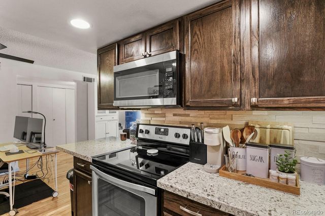 8555 Fairmount Drive G208, Denver, CO 80247