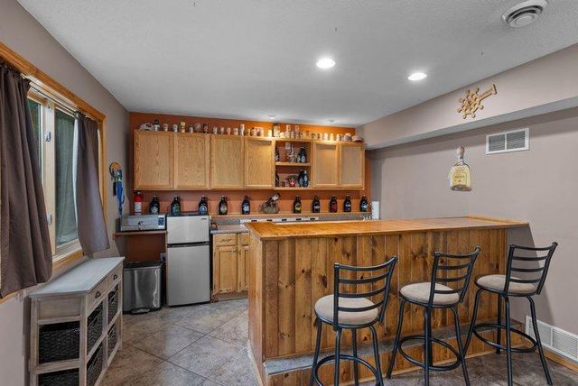 9711 Woodcrest Court, Monticello, MN 55362