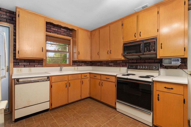 653 Orchard Drive, Madison, WI 53711