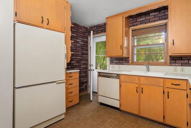 653 Orchard Drive, Madison, WI 53711