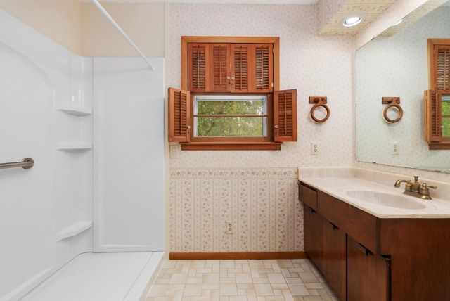 653 Orchard Drive, Madison, WI 53711
